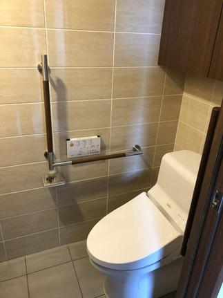 ホテルのように高級感と清潔感があるトイレになりました。