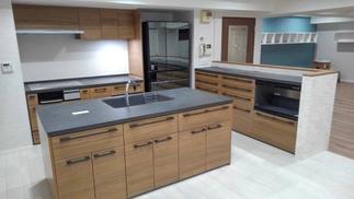 まるでオシャレ家具のような、魅せるキッチン！