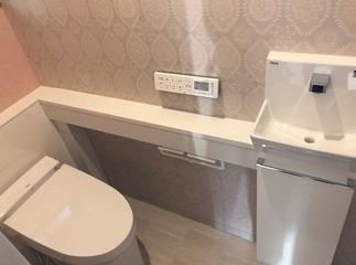 奥様こだわりのクロスで可愛らしい空間に！