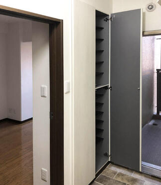 シューズクロークを新設