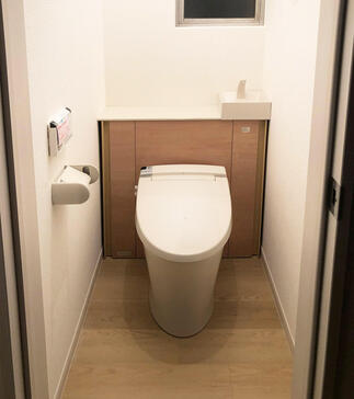 収納スペースと清掃性の高いトイレ