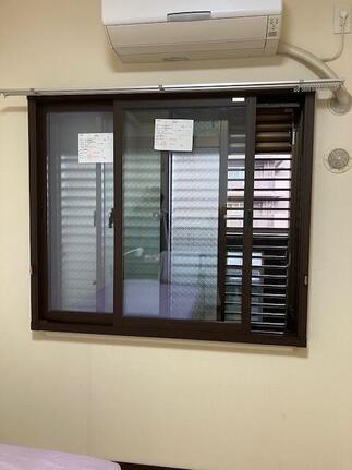 申請に必要な窓枠を造作してのインプラス