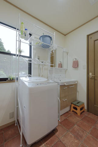 洗面脱衣室兼ランドリールーム
