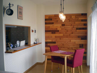 ダイニング　クロス貼替え