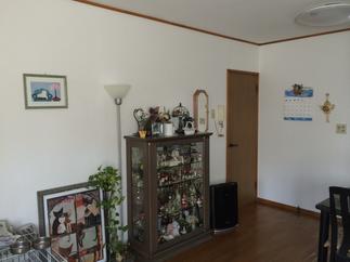 リビングを見る