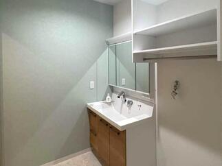 LIXIL洗面化粧台「ピアラ」