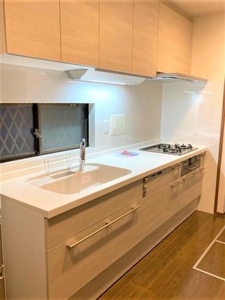 キッチン交換の工事をさせていただきました。