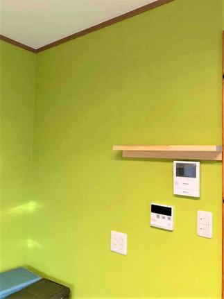 クロス貼替、ドアホン取付