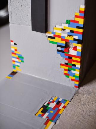 既存ガレージ出入口　レゴ埋め込み