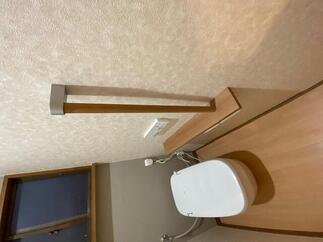 手摺取付し着座が楽です。