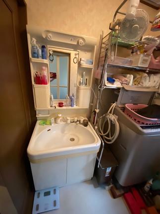 洗面化粧台工事前