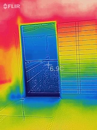 内窓設置により断熱改修をおこないました。
