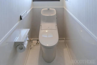 2Ｆのトイレはシンプルに