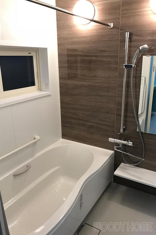 暖かく快適な浴室