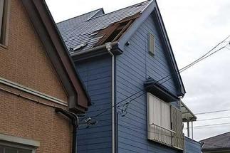台風で破損した屋根状況