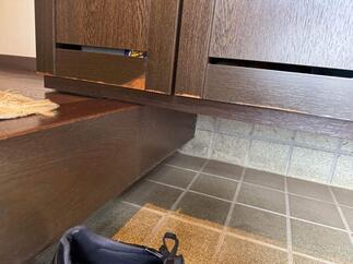 玄関框　工事前