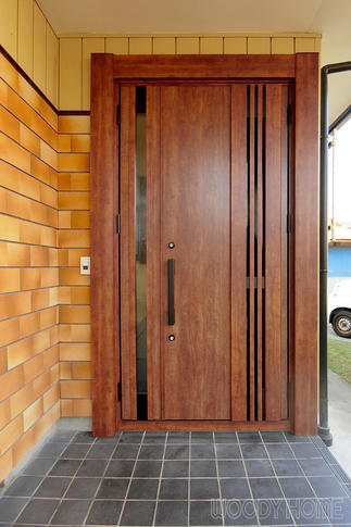 リシェントでカンタン玄関リフォーム