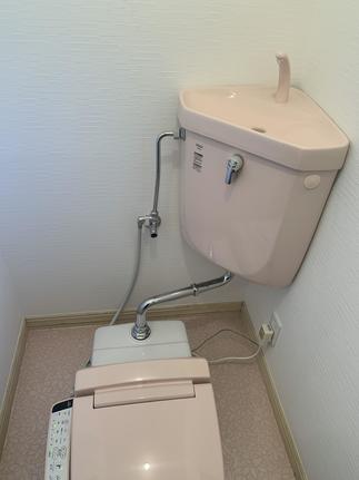２階トイレ　タンク交換