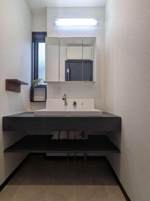 千葉市　カスタムバニティ