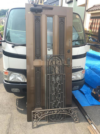 既存扉の撤去完了