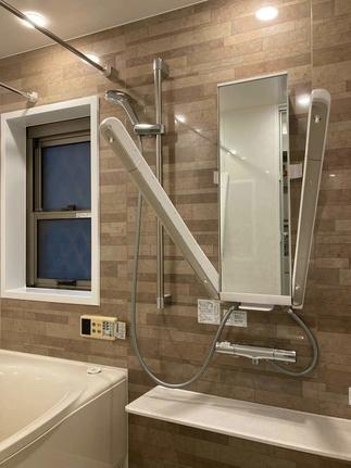 【お湯にHUGされるように包まれる、 新感覚のシャワー】