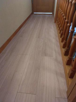 2階廊下の施工後写真です。