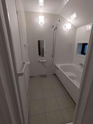 【船橋市】勾配天井に対応したユニットバスリフォーム