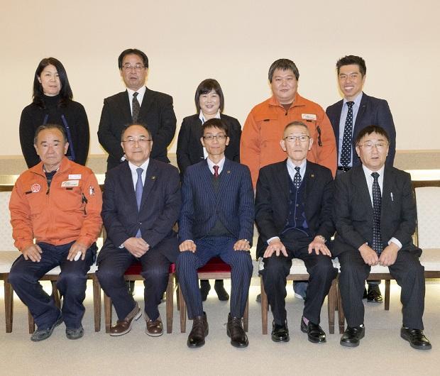 船橋店スタッフ (2) - コピー.jpg