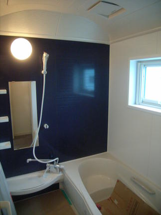 ユニットバスも広く新しく