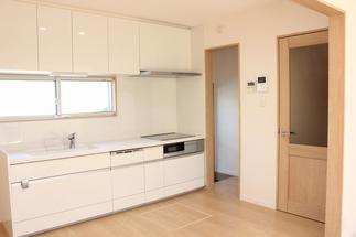 片付けやすくすっきり明るいキッチンに