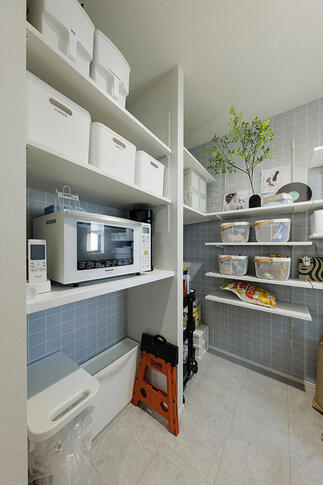 全てを収納できるパントリー