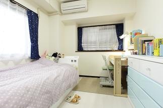 床と壁が明るくなり広々と感じられます。