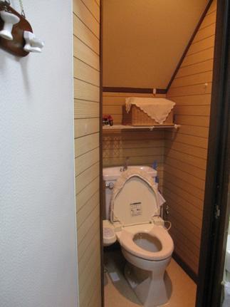 トイレ　施工前