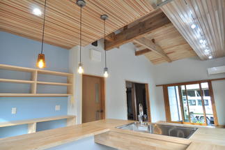 子育て世代にピッタリ！見渡せるキッチン