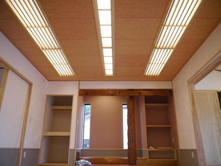 床の間は当時の材料を用いて和室のカッコよさを演出