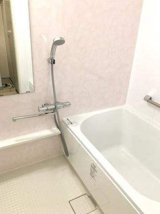 淡いピンクカラーで癒しの空間に