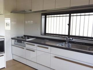 機能的で大人かっこいいキッチン