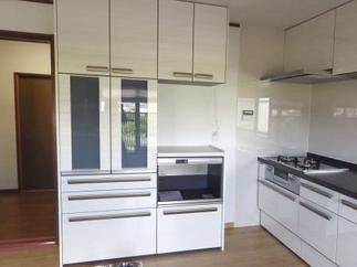 収納力あるカップボード