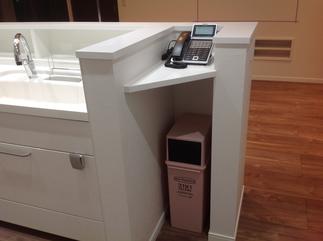 TEL台 兼 ゴミ箱置き場