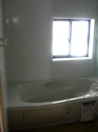 断熱工事で冬でもあたたかい浴室へ。