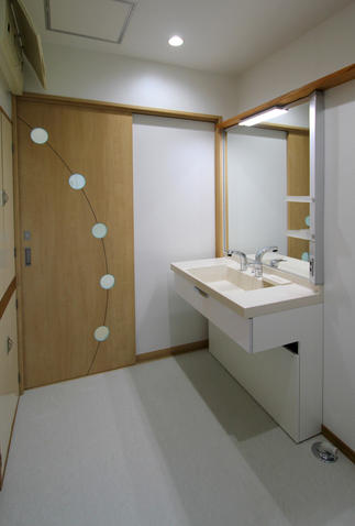 水回りも清潔感ある設備に一新。