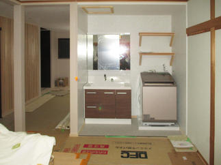 新たに洗面室を設置