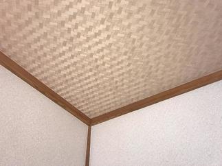 天井のクロスを貼り替えました