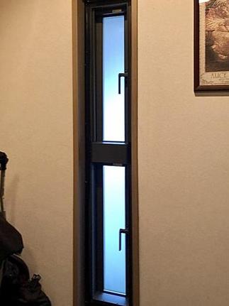 縦滑り出し窓へリフォーム