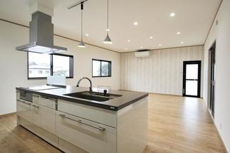 憧れのアイランド型キッチン