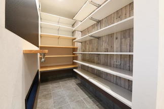 大容量シューズクローク