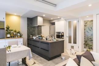 ﾘﾋﾞﾝｸﾞからみたキッチン