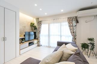 押入れだったところを造作テレビボード設置