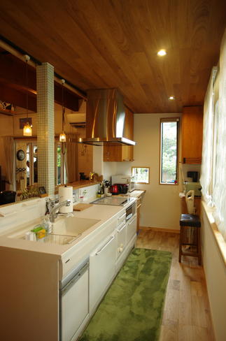 明るいキッチンへ