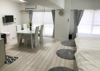 明るい日差しが注ぐ爽やかなLDK